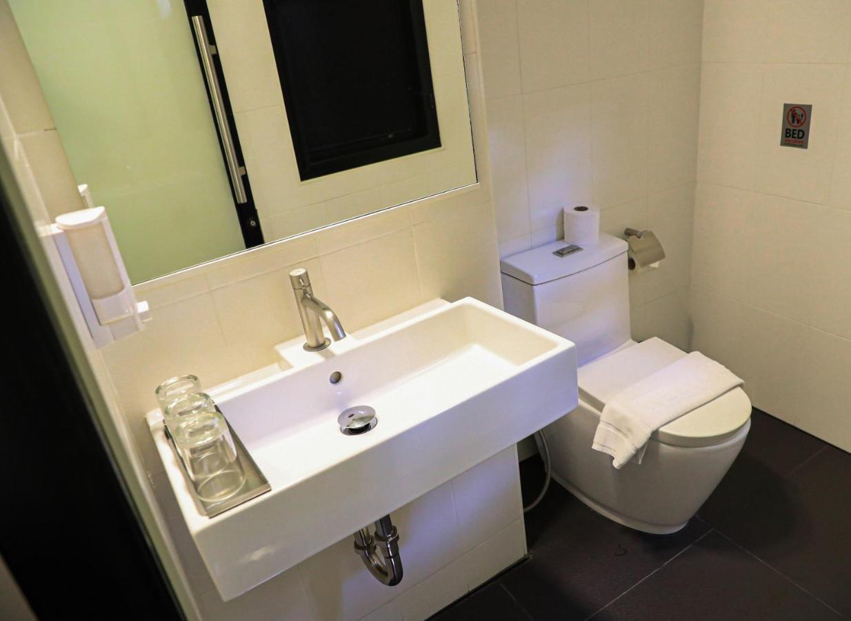 Hotel Bed Phrasingh-Adults Only Chiang Mai Zewnętrze zdjęcie